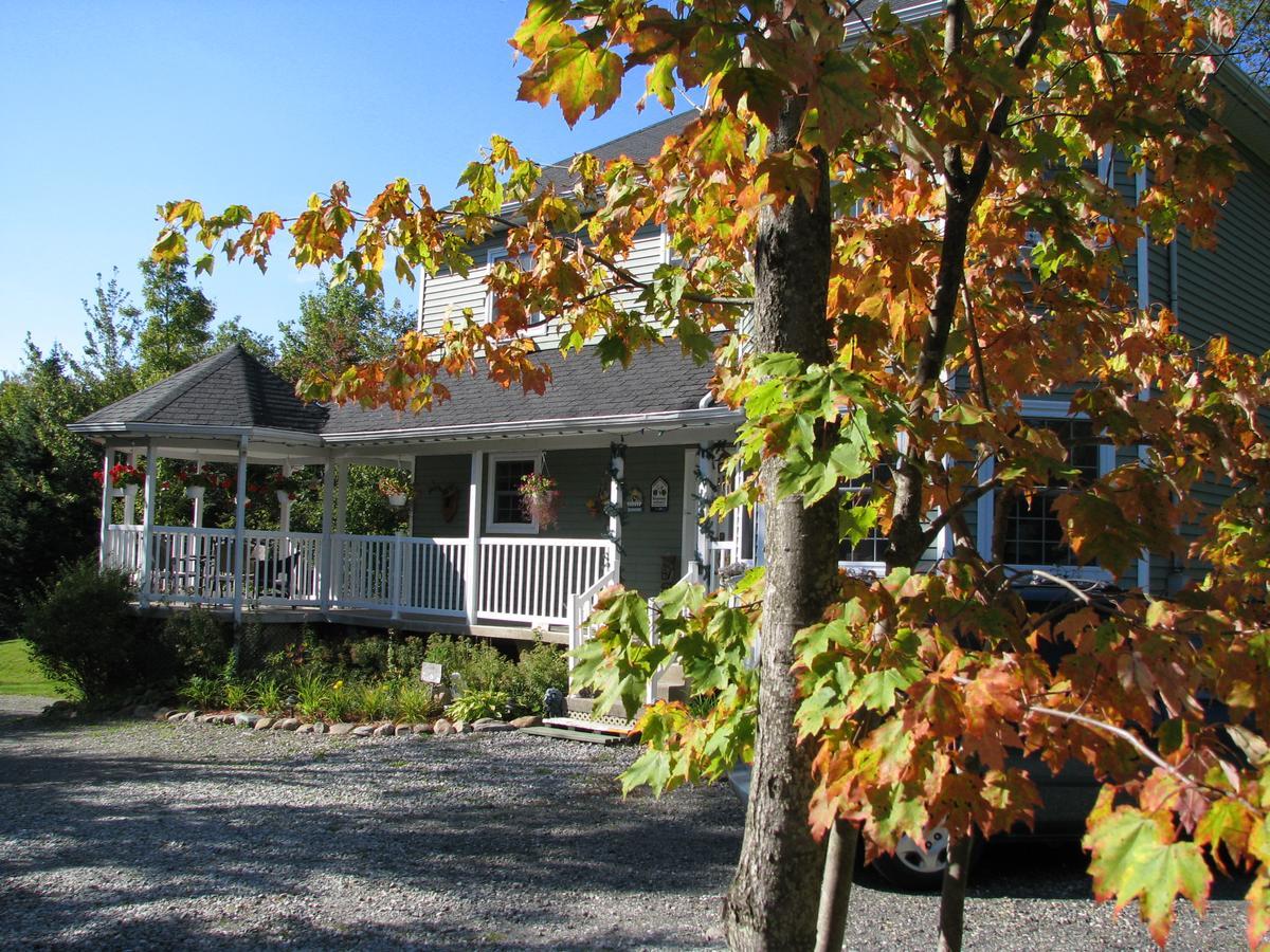 Arkadia Eastman B&B Экстерьер фото