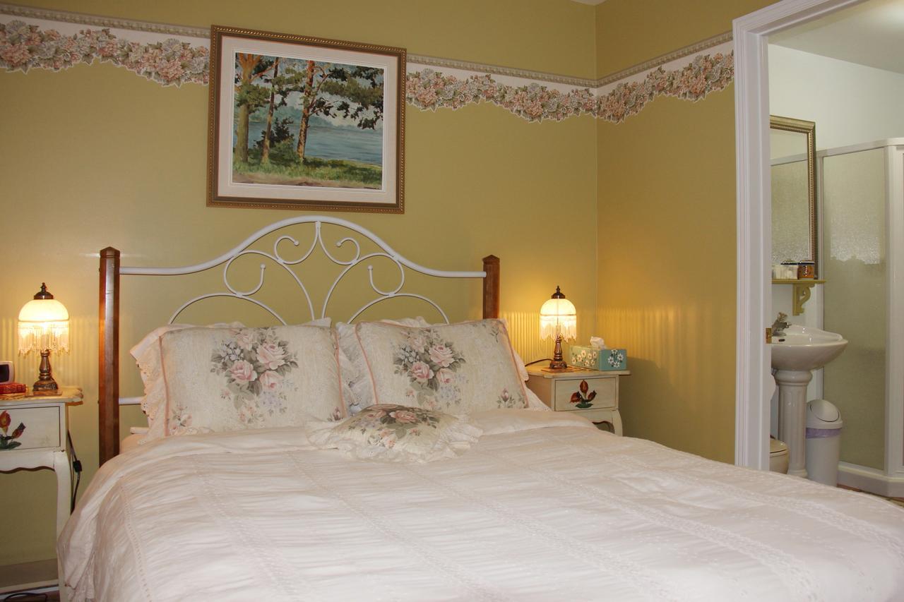 Arkadia Eastman B&B Экстерьер фото